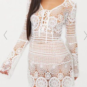 PLT- WHITE TIE FRONT FLARE SLEEVE CROCHET LACE BODYCON DRESS